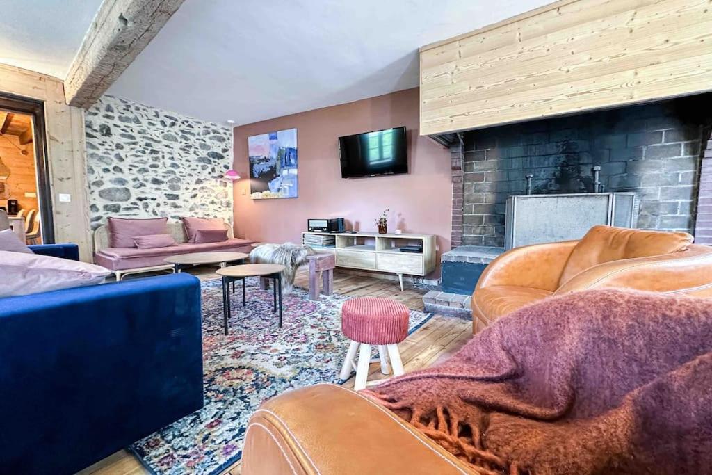 Ribera 1 - Beautiful Reformed House Parking Villa Formigueres Bagian luar foto