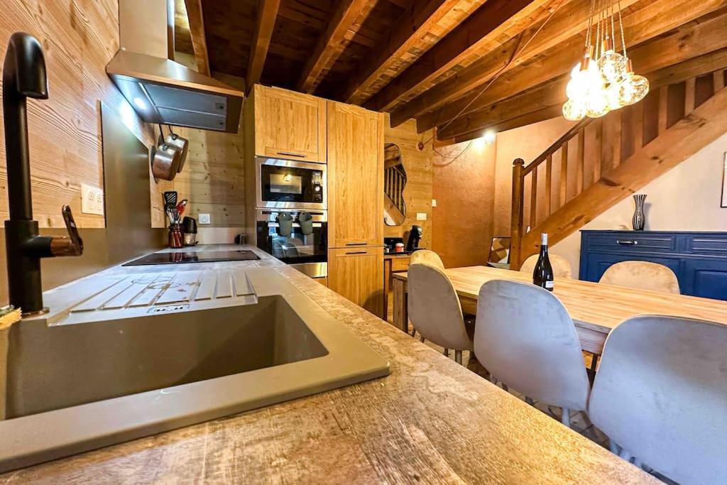 Ribera 1 - Beautiful Reformed House Parking Villa Formigueres Bagian luar foto