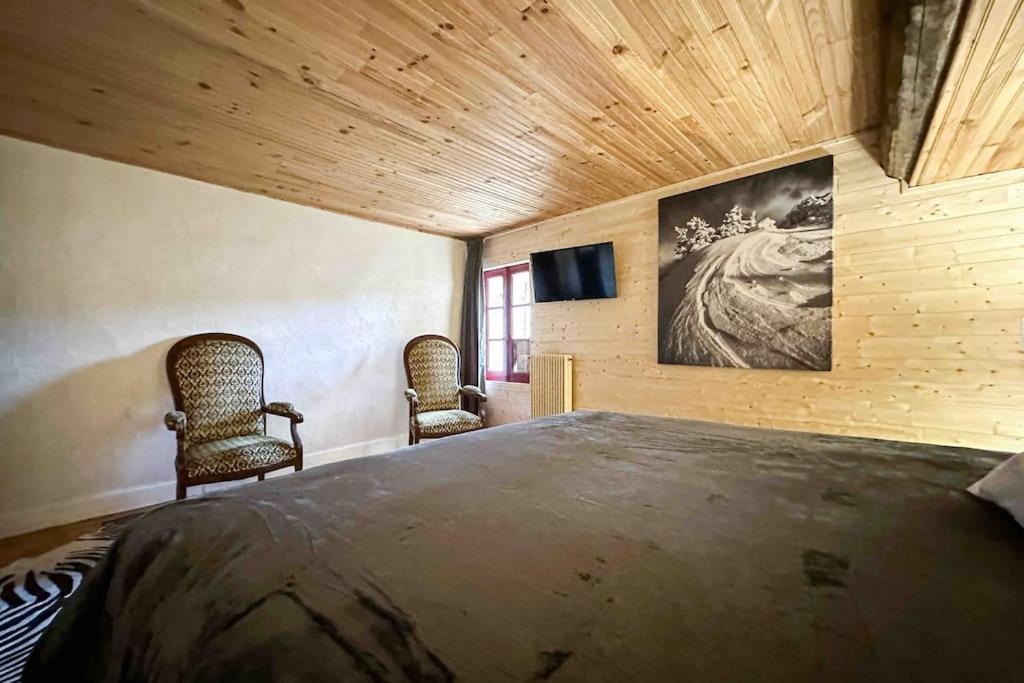 Ribera 1 - Beautiful Reformed House Parking Villa Formigueres Bagian luar foto